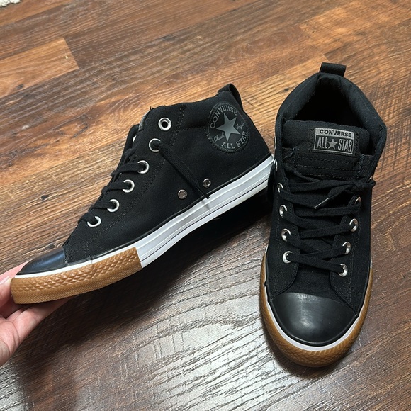 Black mid converses - Picture 5 of 7